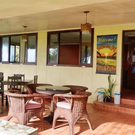 Puesta Del Sol Beach Bungalows And Restobar Мамбахао Экстерьер фото