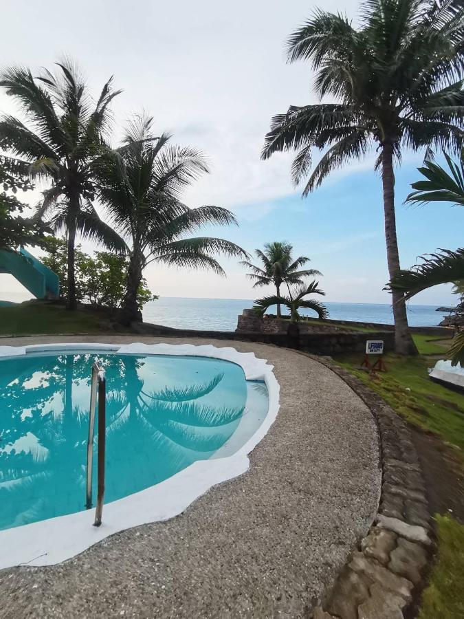 Puesta Del Sol Beach Bungalows And Restobar Мамбахао Экстерьер фото